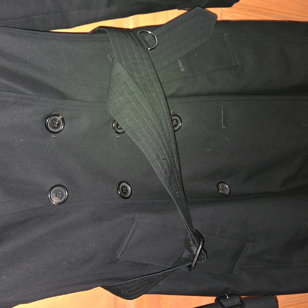 Like New Burberry Chelsea Trench - Picture 9 of 12